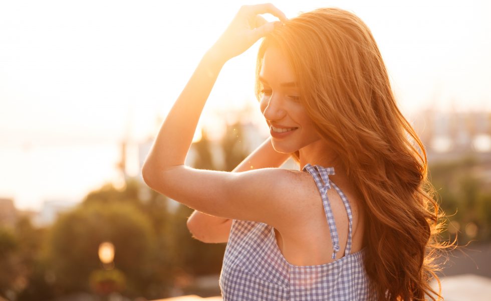 Peluquería en Cádiz: protege el cabello del sol en verano